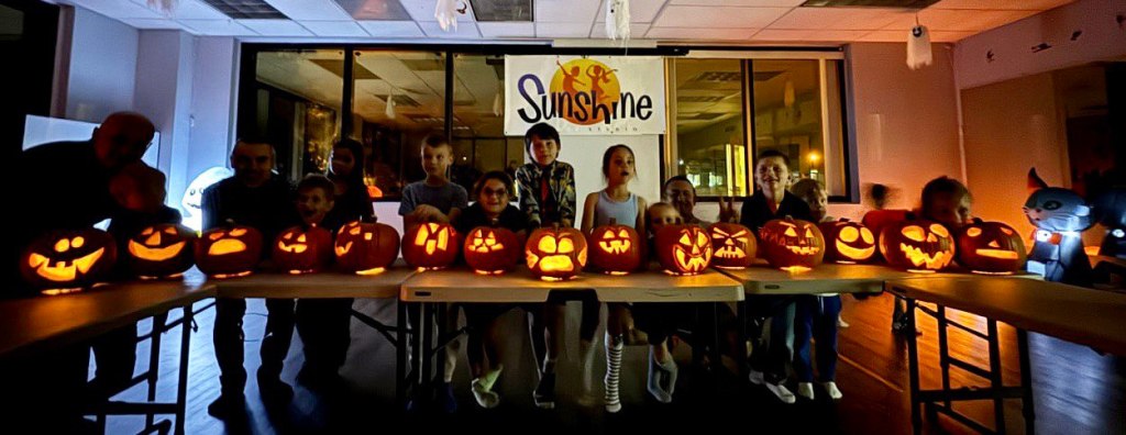 Pumpkin Carving (Поделки из тыквы)